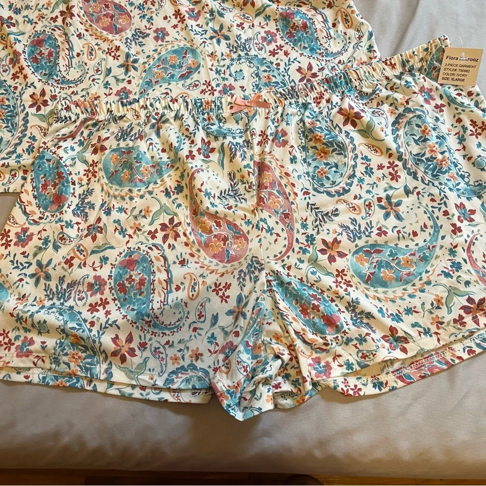 Flora by Floral Nikrooz Short Pajama Set Paisley Floral XL NWT - Picture 4 of 9